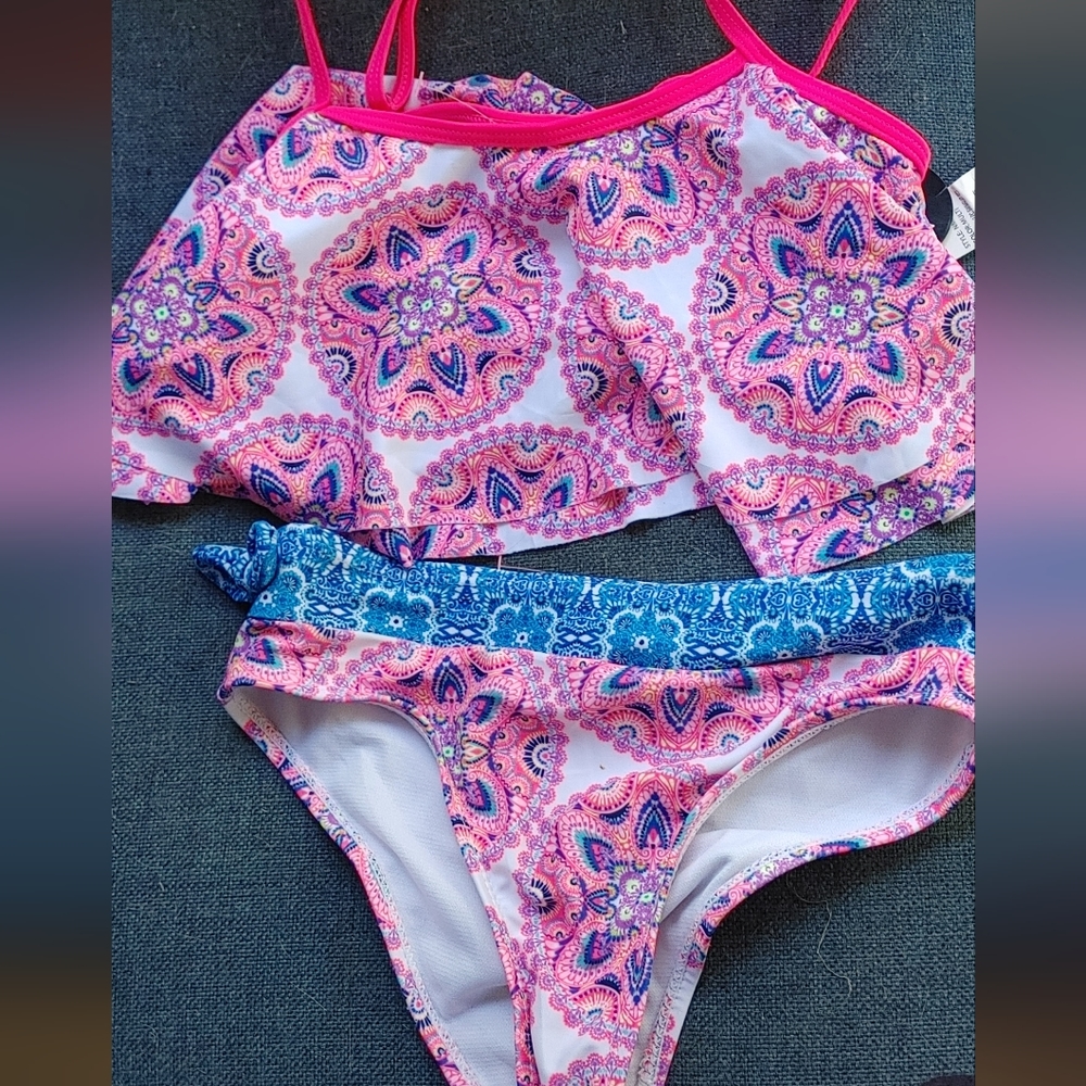 Nicole Miller New York girls size large bathing suit two piece NWT